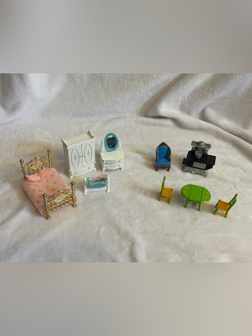 Vintage 1980 Mattel The Littles Dollhouse Furniture Lot Die-Cast Metal Set